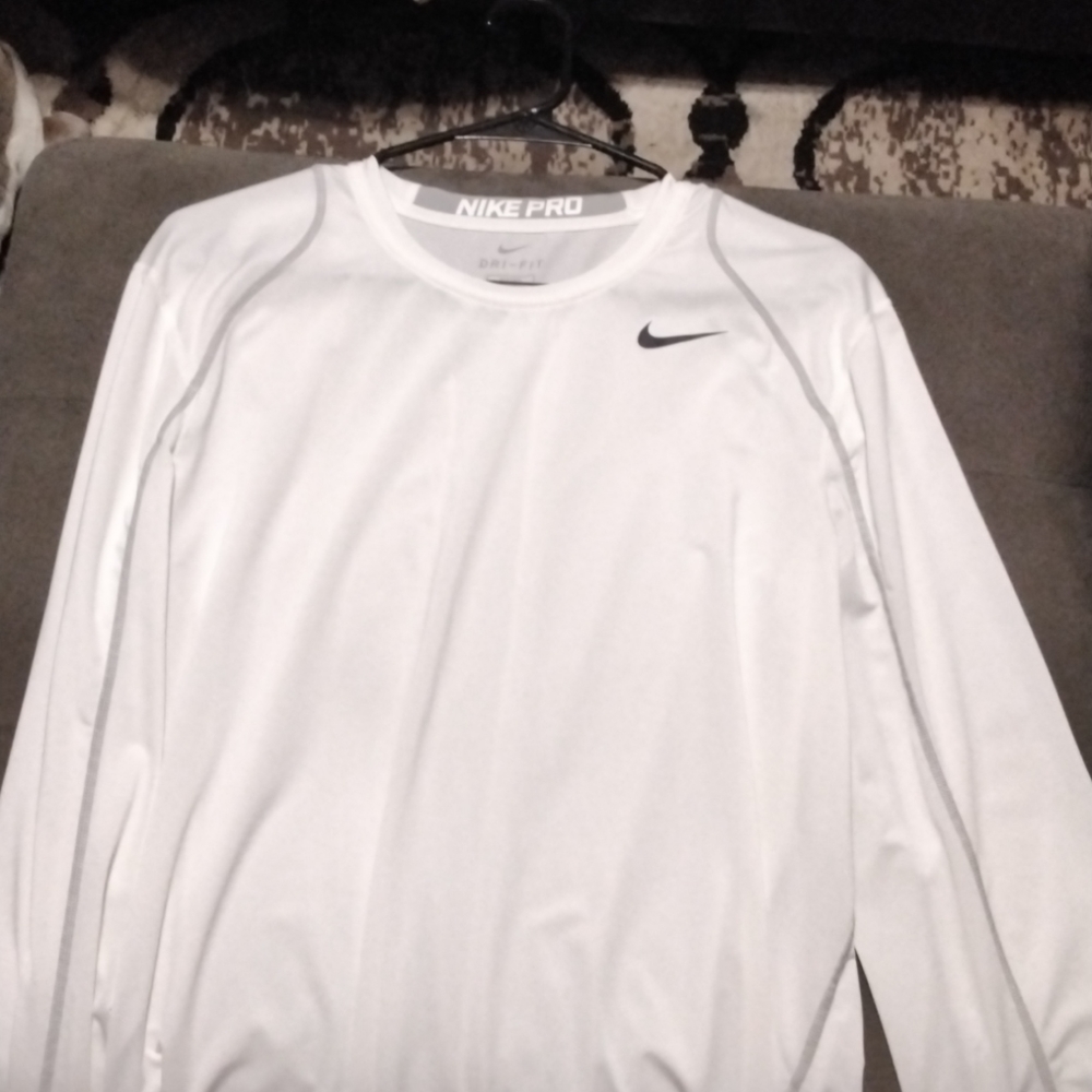 Nike dri-fit longsleeve